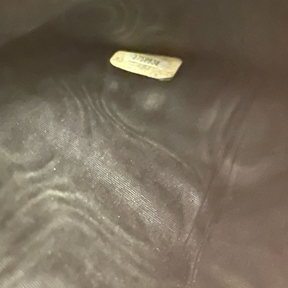 Vintage Chanel CC Logo Bifold  patent wallet (WOC)  24K GHW - Picture 17 of 17